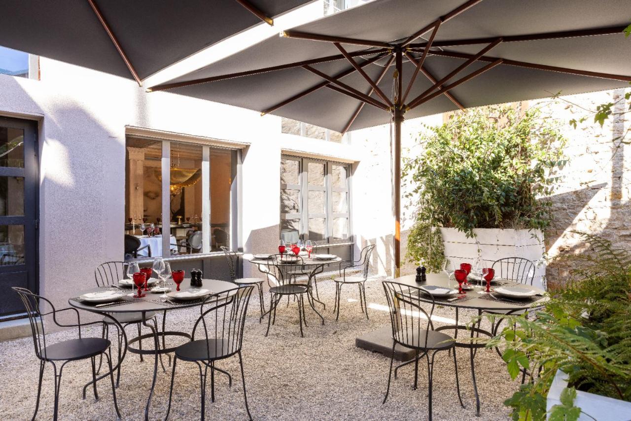 Carmel 1643 Hotel Arbois Bagian luar foto